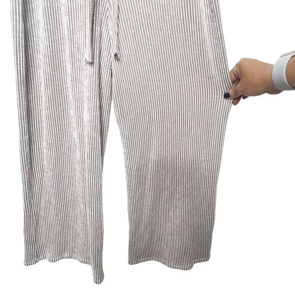 CAUTION TO THE WIND Striped Wide Leg Belted Jumpsuit Ankle Length Beige Size M - Picture 3 of 8